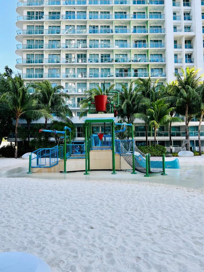 Апарт готель Azure Pool View W/ Netflix & Wifi Boracay Tower Paranaque City Екстер'єр фото