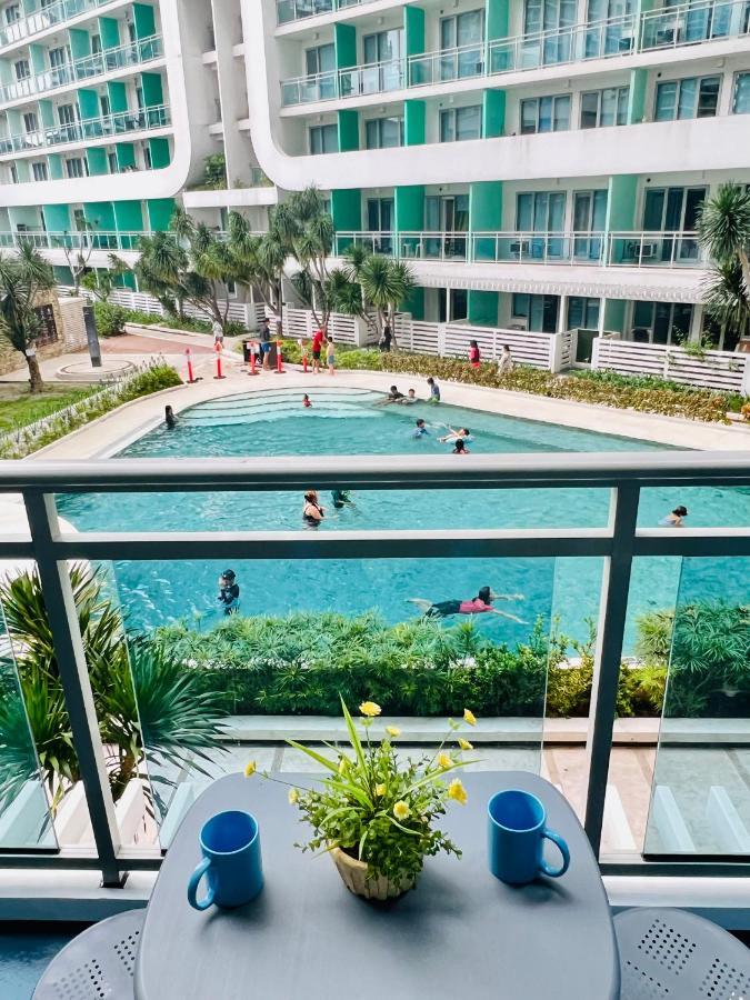 Апарт готель Azure Pool View W/ Netflix & Wifi Boracay Tower Paranaque City Екстер'єр фото